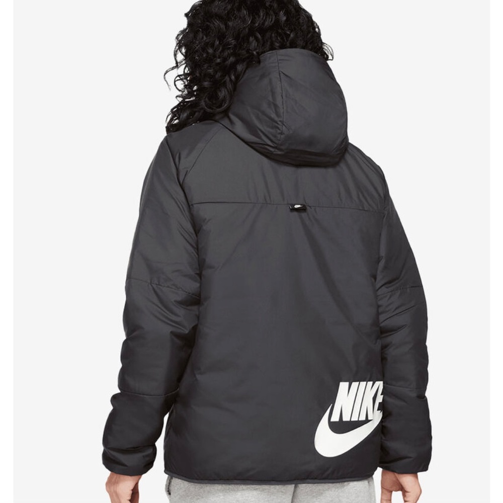 Men's Nike Therma-FIT Legacy Reversible Hooded Jacket - Picture 5 of 15